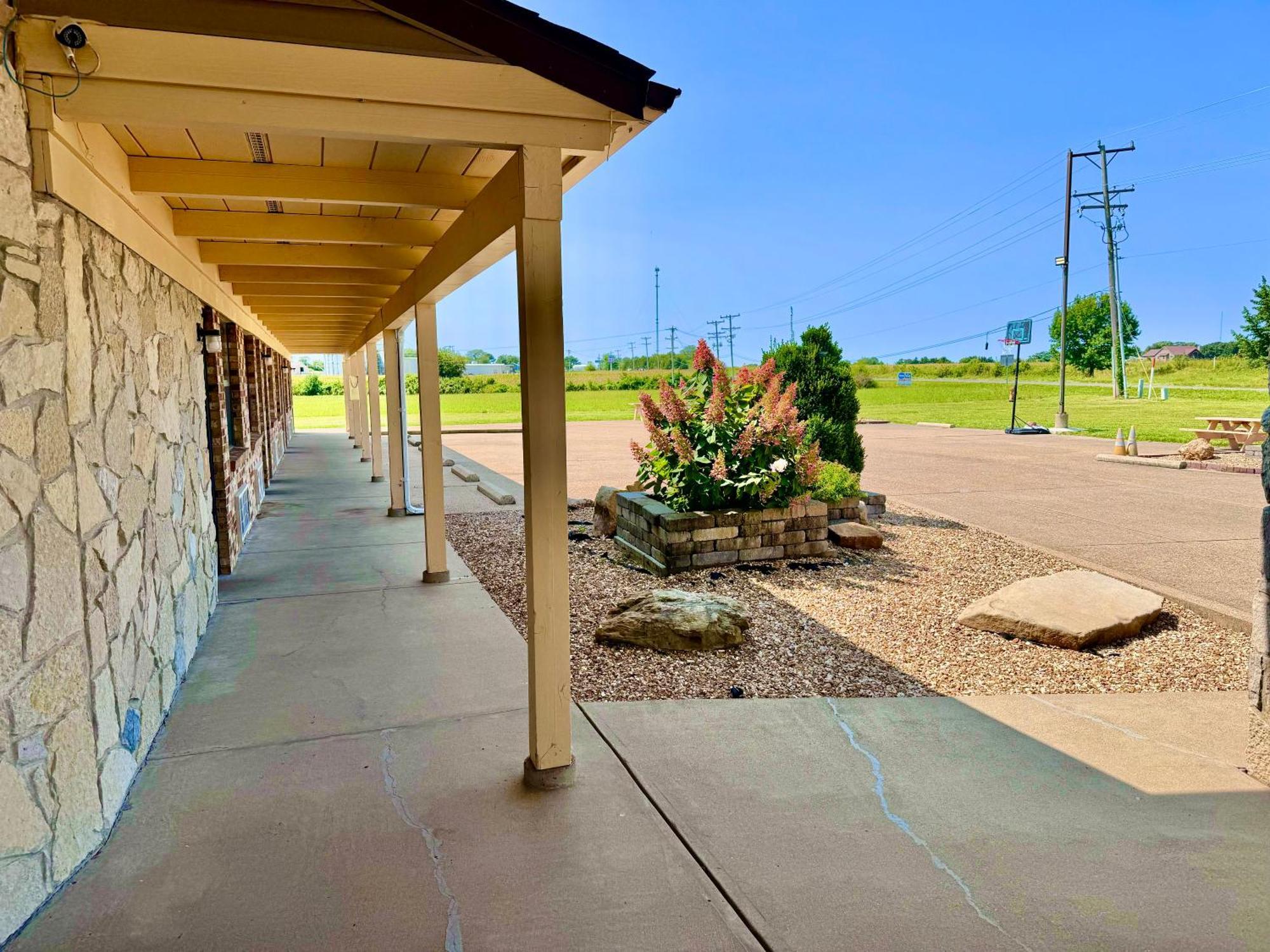 Owensville Inn المظهر الخارجي الصورة